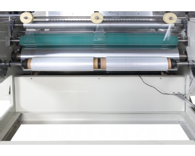 16－3 DF-1000單雙層共擠纏繞膜機(jī)組，收卷