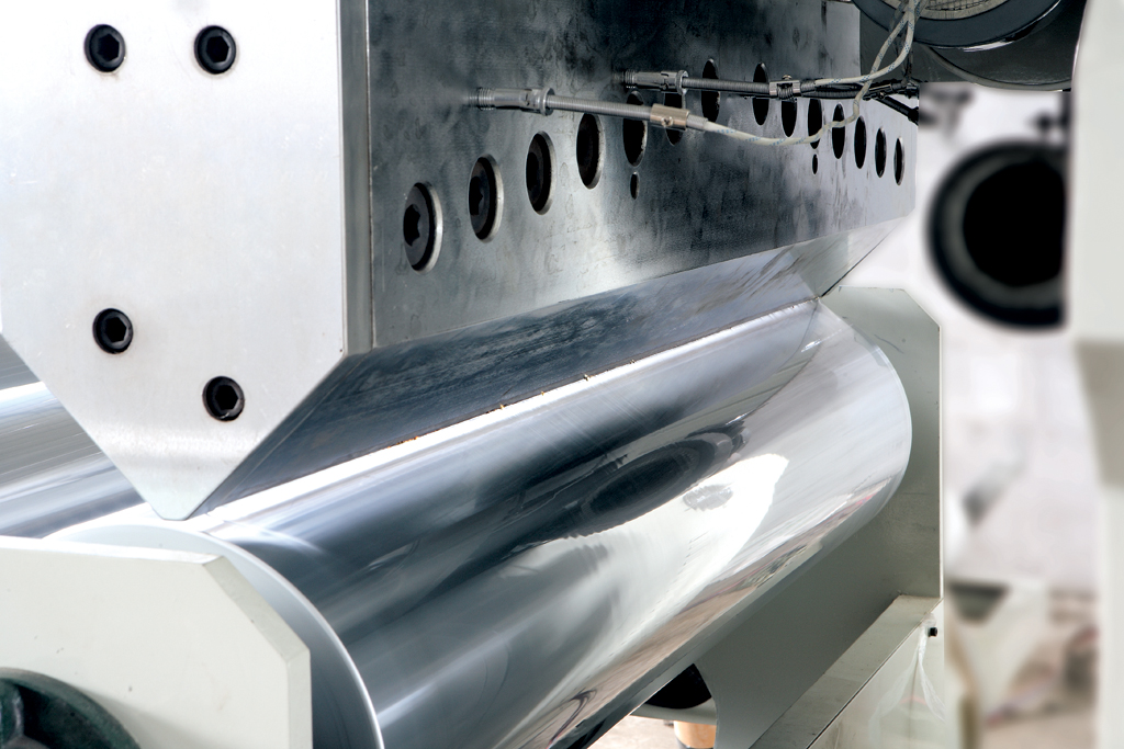 16－2 DF-1000單雙層共擠纏繞膜機組，模頭